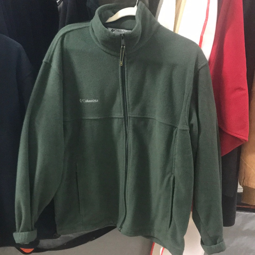 Mens fleece jacket smoke free/pet free home